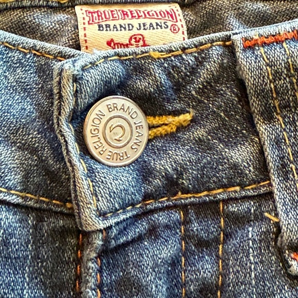 True Religion Women’s Joey Bermuda Cropped Shorts With Frayed Hem Tag Size 31 - Picture 4 of 15